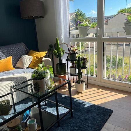 Appartement Paisible T2 à Villeurbanne Extérieur photo