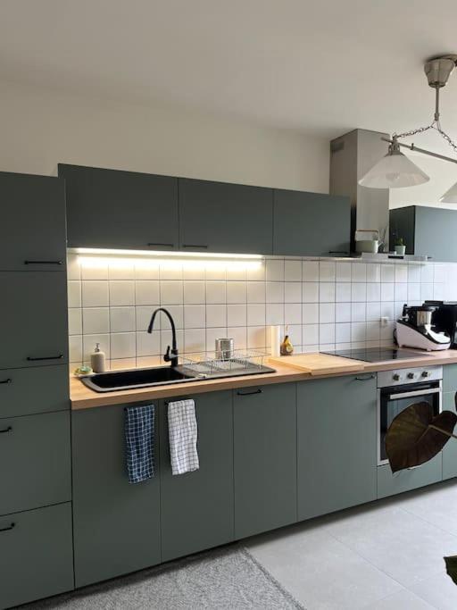 Appartement Paisible T2 à Villeurbanne Extérieur photo